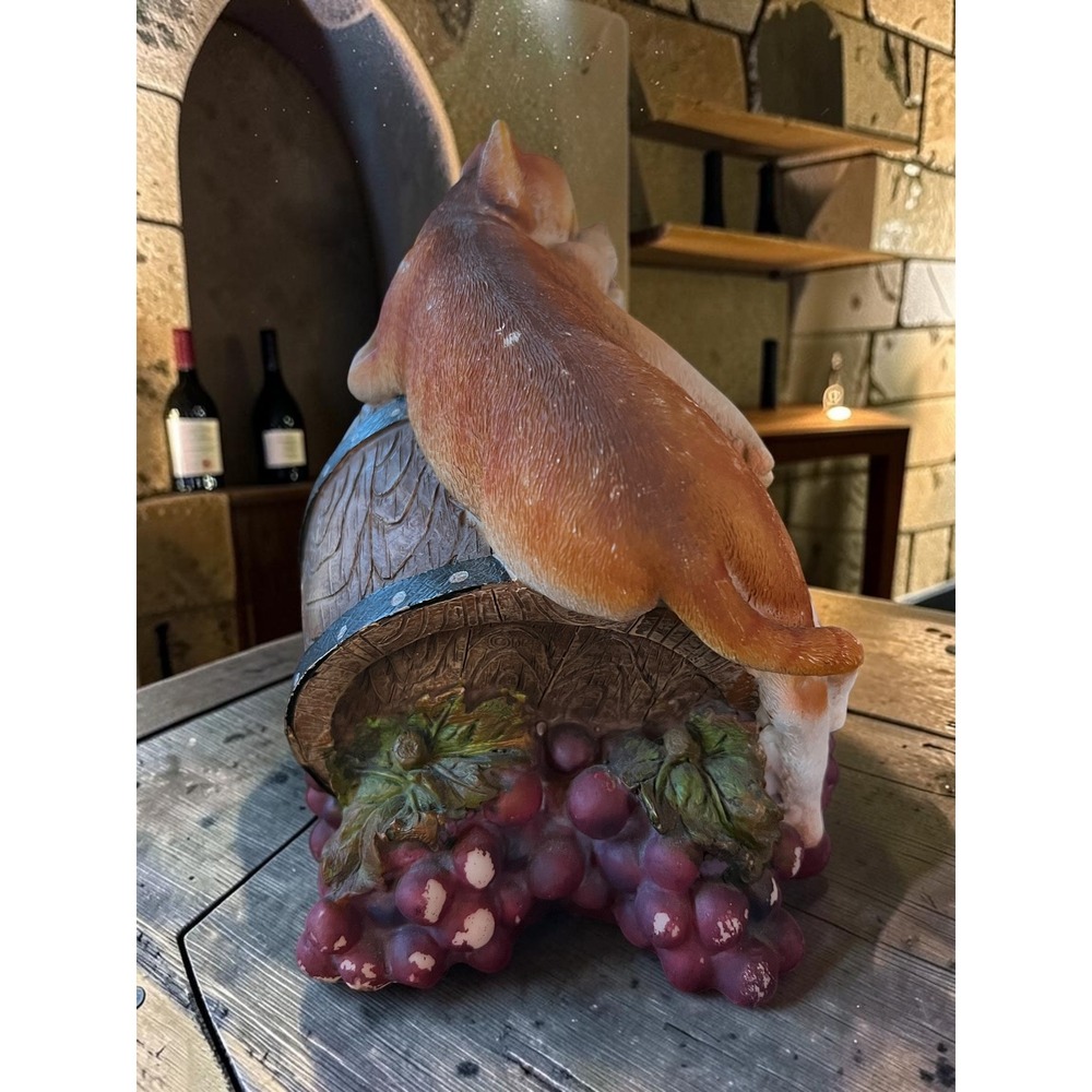 Vintage Whimsical Cat Wine Bottle Holder Resin Tipsy Kitty Vinyard Kitchen Decor - Picture 6 of 13